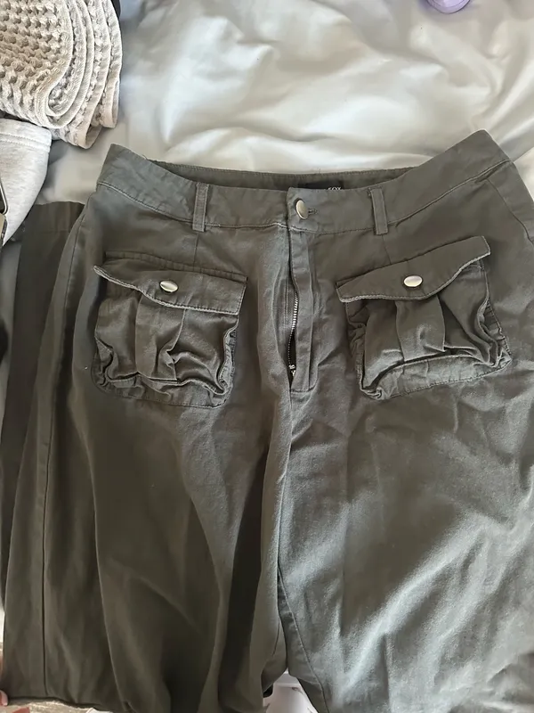 White Fox Boutique Cargo Pants Grey - Image 2