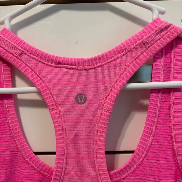 Lululemon Pink Stripe Swiftly Tech - Image 3