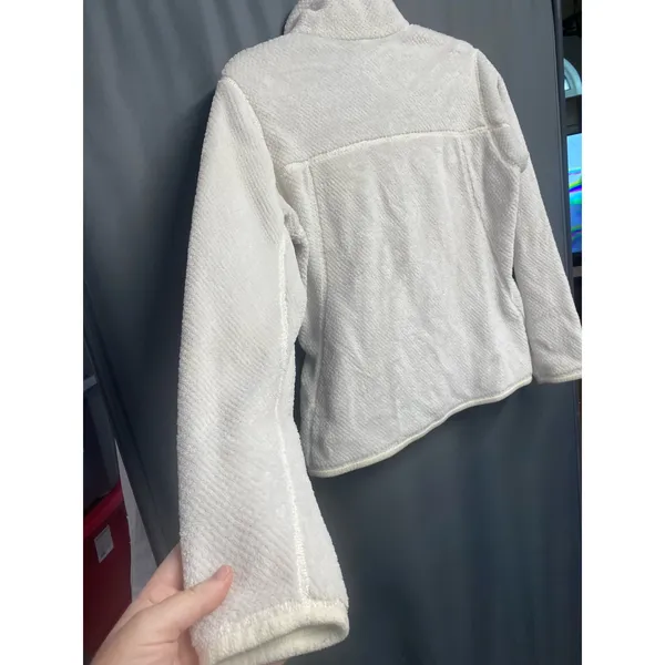 Patagonia fleece pullover with pockets size small (b43) - Image 8