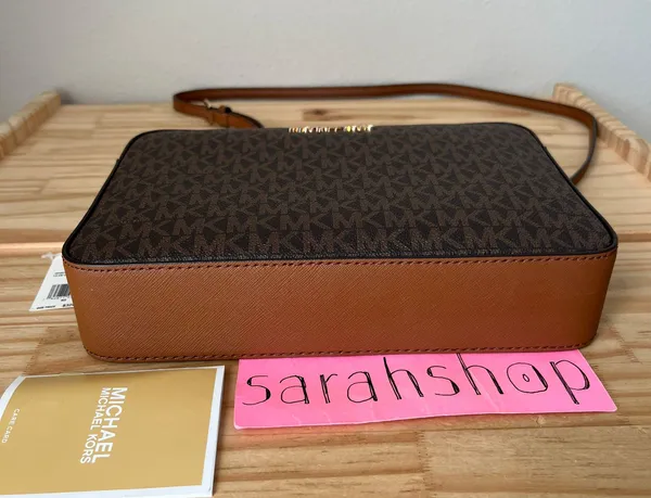 Michael Kors Purse - Image 7