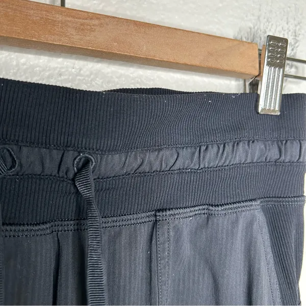 Lululemon Dance Studio Crop *25" Black 2 - Image 4