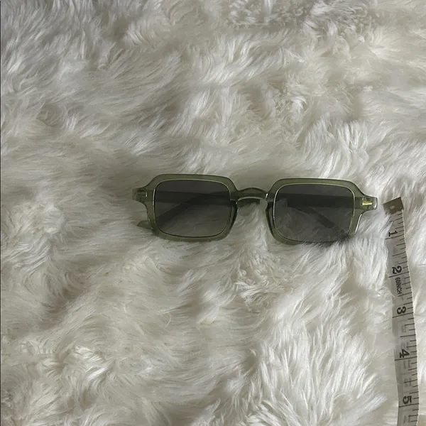 Trendy Olive Sunglasses Green - Image 6