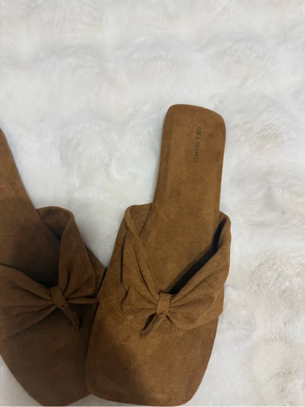Free People Tia Ruched Vegan Suede Sandals NWOT - Image 3