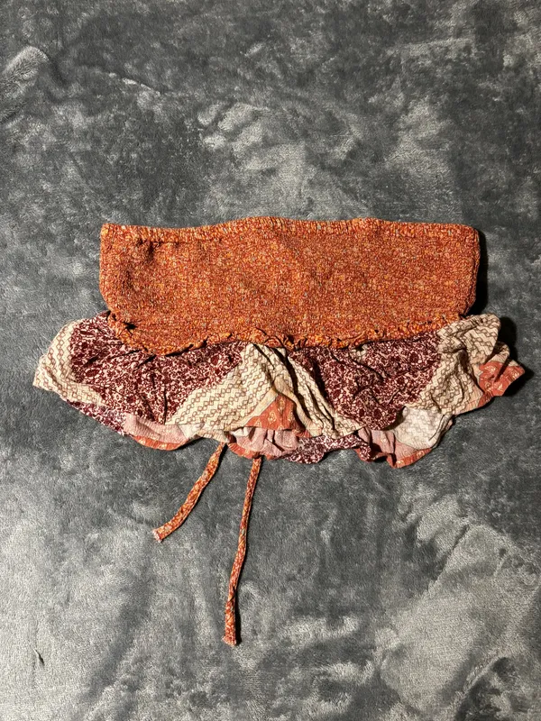 American Eagle Rust and Cream Patchwork Ruffle Crop Top - Image 2