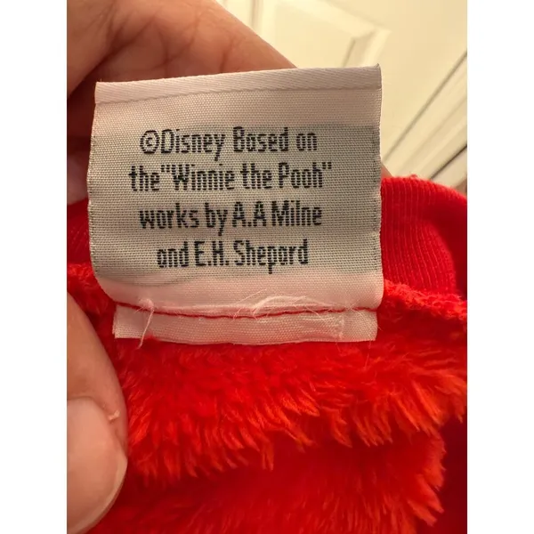 Disney's Winnie the Pool Christmas Sweatshirt Chenille Flleece‎ - Image 3