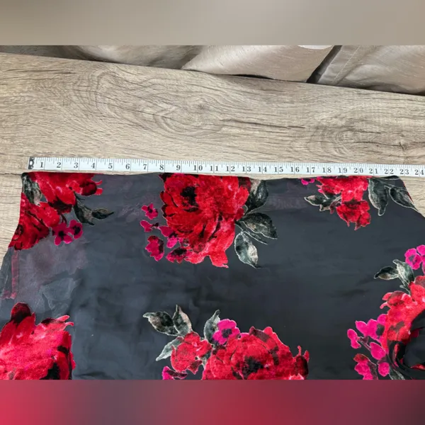 Anthropologie Ettwa Burnout Velvet Jumpsuit Black Red Floral Wide Leg‎ small - Image 6