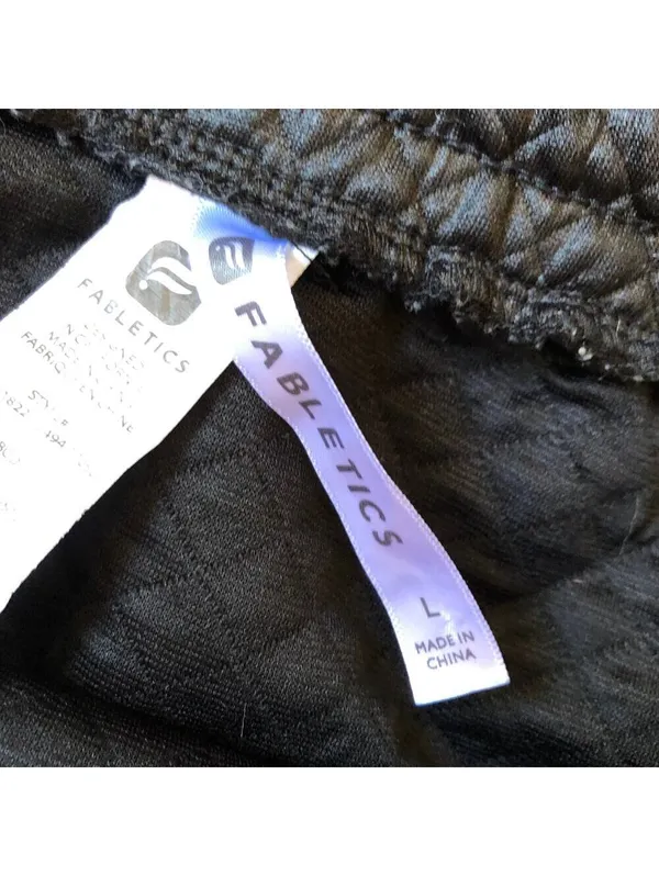 Fabletics EUC Women's Fabletics Manila Coated Black Quilted Mini Skirt Size L - Image 6