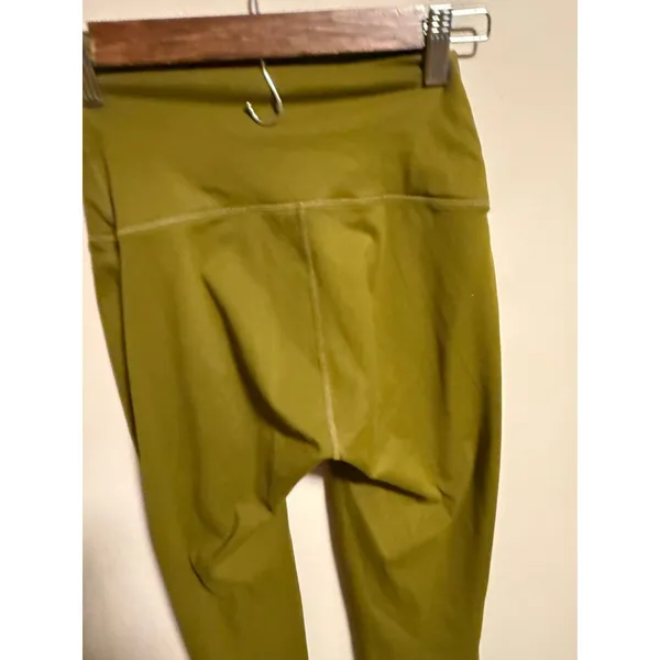 Set Active Olive Soho Green Olive Green Luxform High Rise Legging- Size XS - Image 5