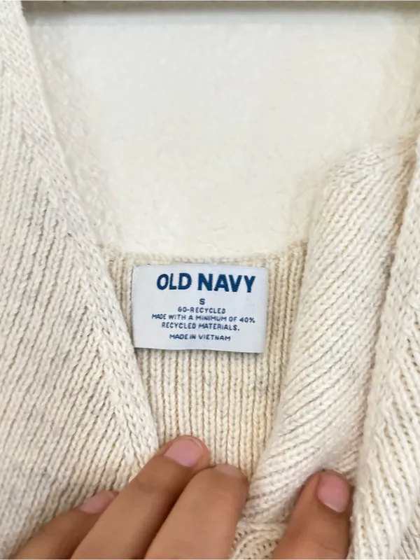 Old navy sweater tank top - Image 6