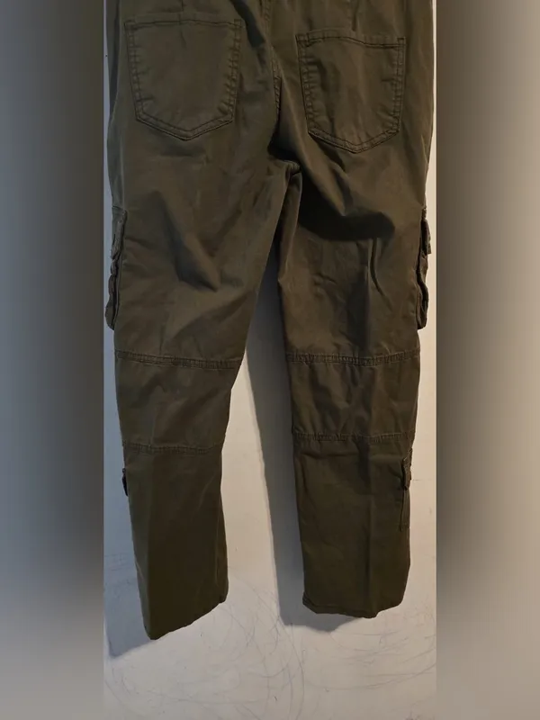 Love women s Olive Cargo Pants - Military Green Utility Style - Image 11