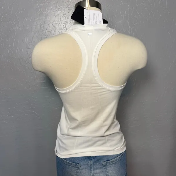Fabletics White Activewear Tank Top Scoop Neck Gym Workout Top NWT S - Image 2