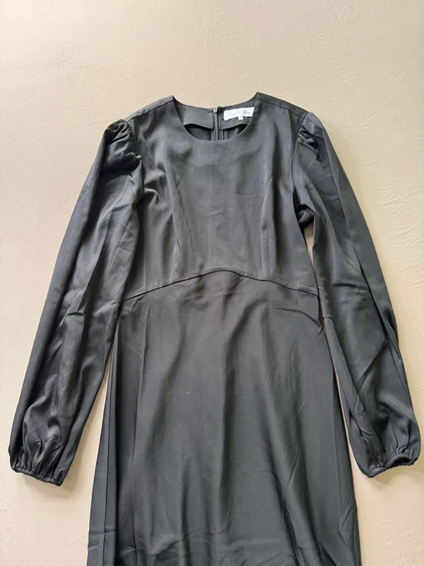 Boutique Empire Waist A-Line Satin Maxi Dress - Image 4