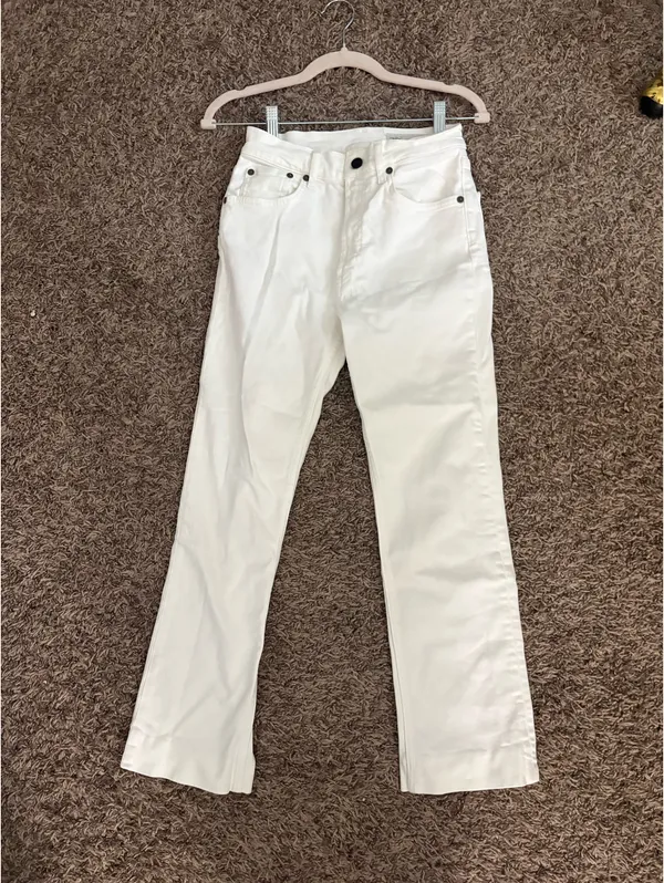 ZARA High-Rise White Jeans - Image 2