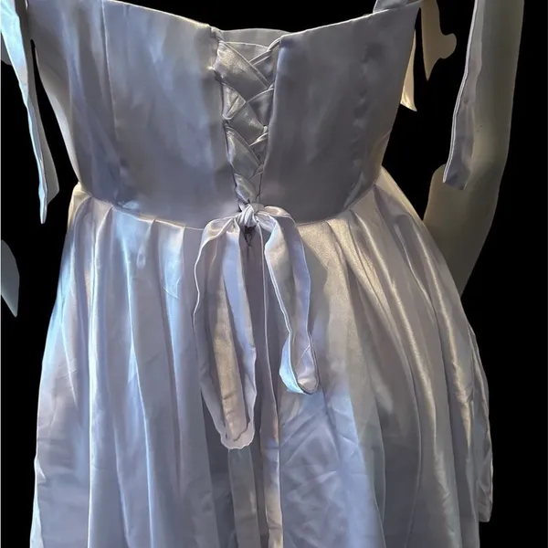 Elegant Satin Sweetheart Neckline Short Wedding Dress 10 White NWOT - Image 4