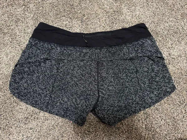Lululemon Speed Shorts 2.5" - Image 2