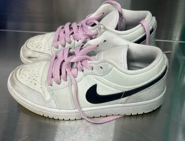 Nike air Jordan 1 low woman’s 7 SE Barely Green - Image 8