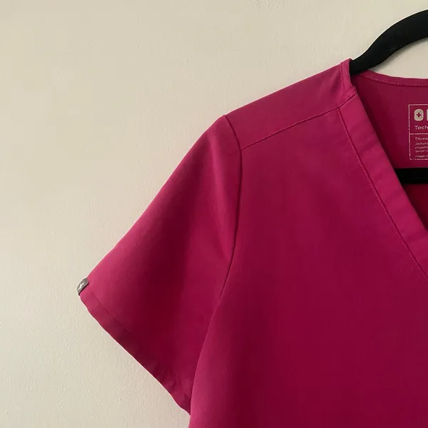 FIGS Raspberry Sorbet Pink Casma Scrub Top Uniform Nurse Doctor Women size Small - Image 3