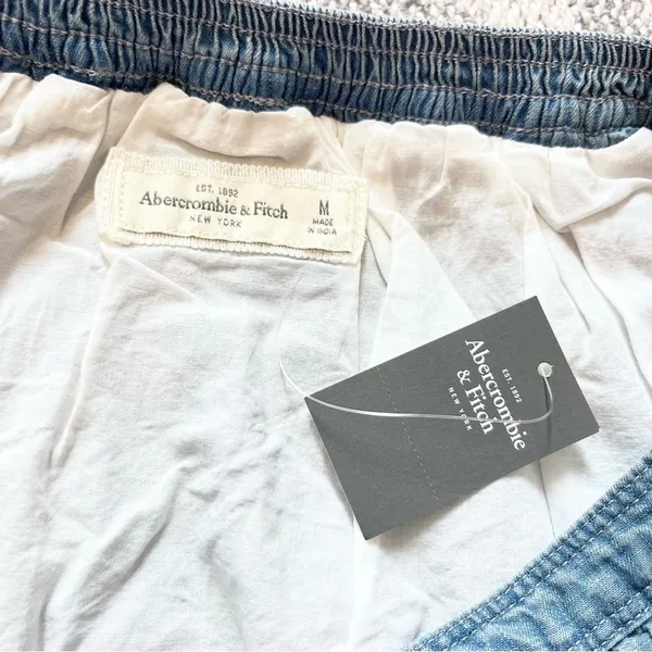 ABERCROMBIE & FITCH Chambray Soft Denim Embroidered Short Mini Skirt Medium NWT - Image 8