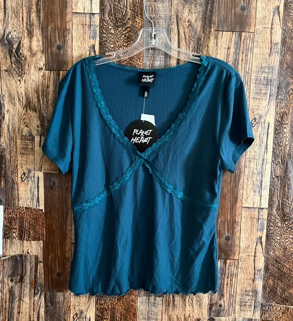 NWT Planet heart women's short sleeve blouse green size XL - Image 2