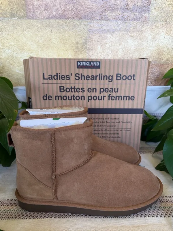 NEW Kirkland Signature Women’s Shearling Chestnut Tan Winter Short Boots Size 11 - Image 4