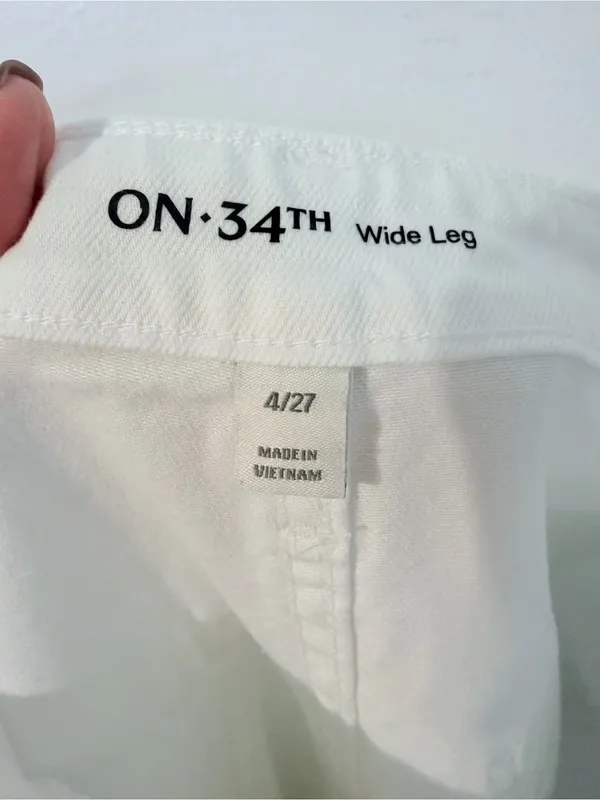 ON 34th White Wide Leg Jeans – Size 4 – Full Length Denim Pants - Image 10