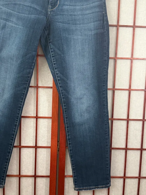 American Eagle Jeans Skinny Stretch straight leg size 12 short - Image 8