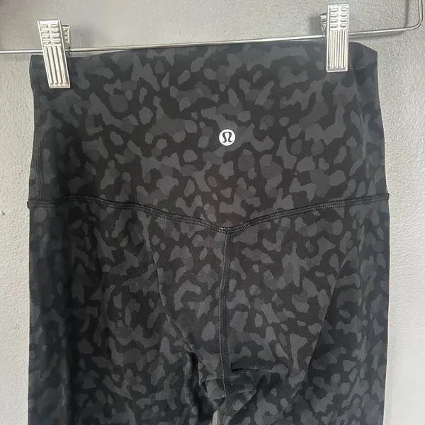 Lululemon Align High Rise Camo Leopard Print Leggings Size 4 Black Gray - Image 5
