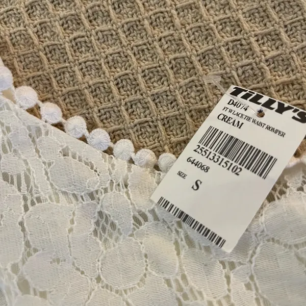Tilly's Cute white bohemian trim crochet lace romper - Image 3