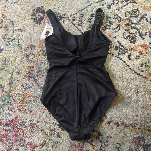 Hurley UPF 50+ One Piece Bathingsuit NWT - Image 2