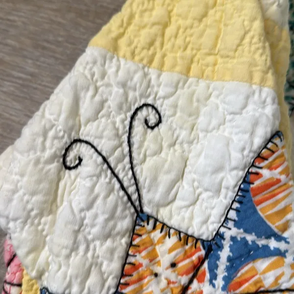 Little Bit Different By Lynne Valentine Butterly Quilt Jacket OS - Image 8
