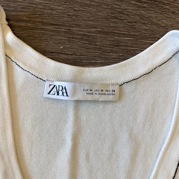 Zara White Scoop Tank with Contrast Trim - Image 4