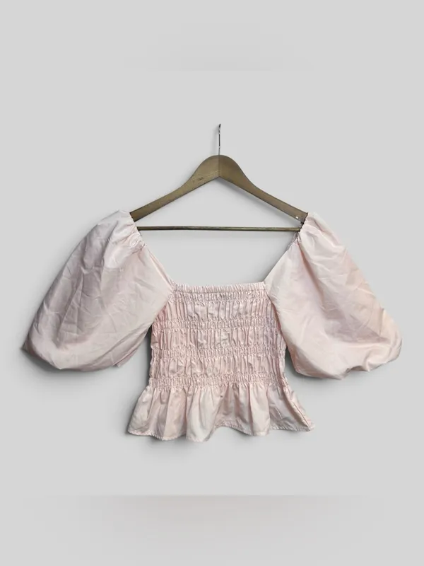 Mi Ami Francesca’s Pink Puff Sleeve Smocked Peplum Top Women’s M NWT - Image 3