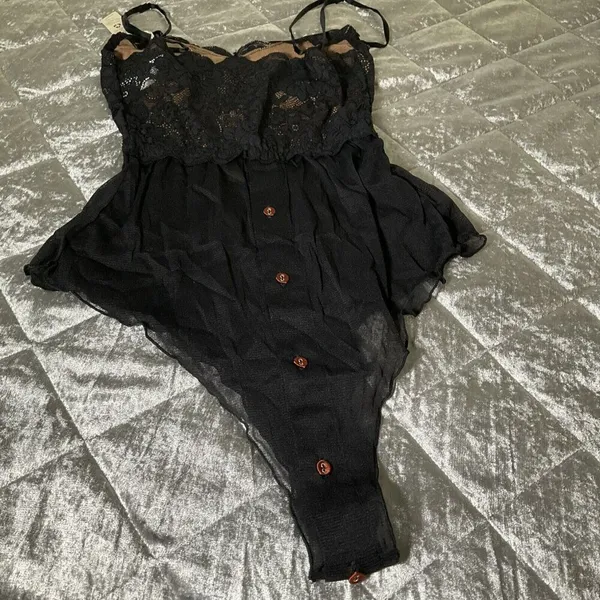 NEW HAH by Free People Womens XS Black Skate HAHround Romper lace button accent - Image 10