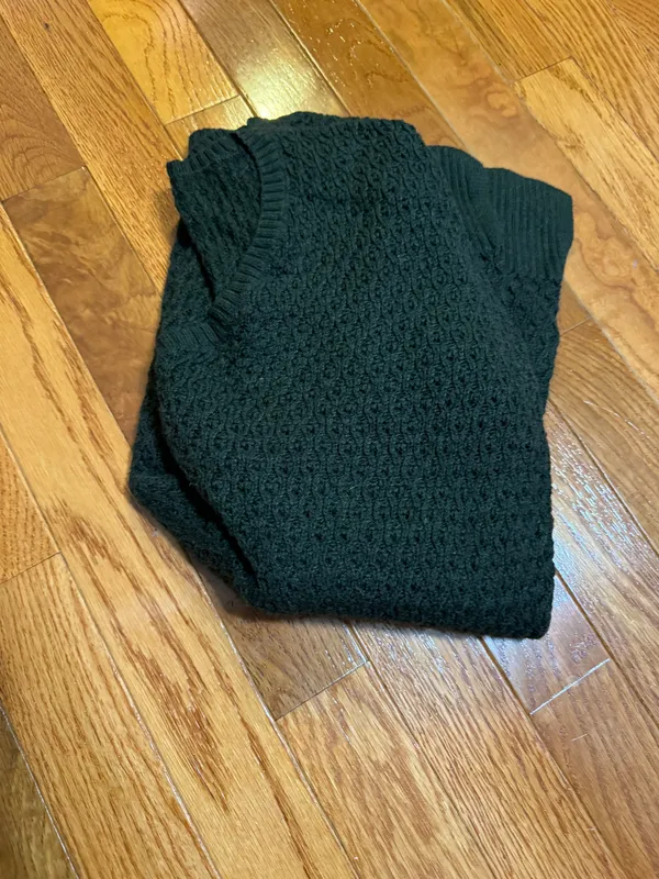 American Eagle Outfitters Sweater - Image 2