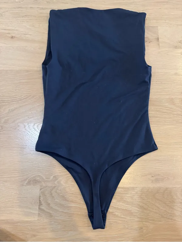 Aritzia Original Contour Esteem Bodysuit navy blue size Small - Image 13