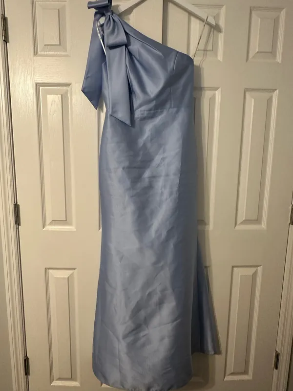 Alfred Sung Bow One-Shoulder Satin Trumpet Gown Sky Blue size 4 - Image 5