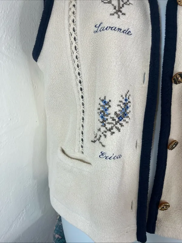 Cream Sleeveless Floral Knit Vest with Navy Trim - Image 7