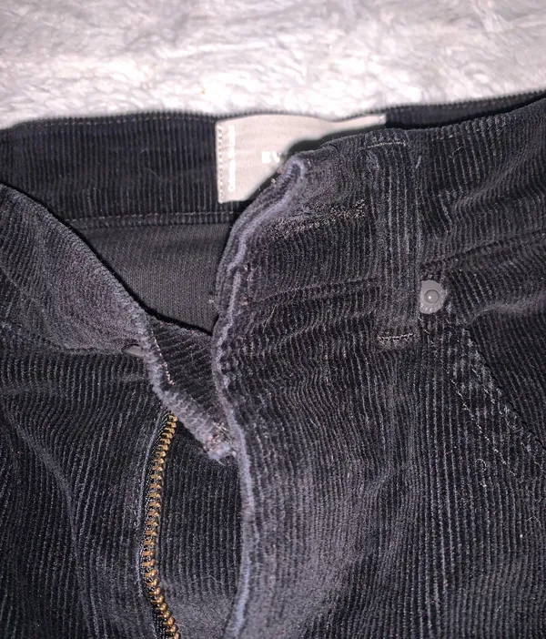 Black Velvet Jeans Size 28 - Image 3