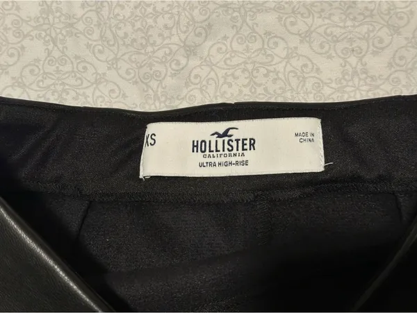Hollister a-line faux leather mini skirt in black - Image 7