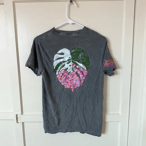 Gray Graphic T - Image 4