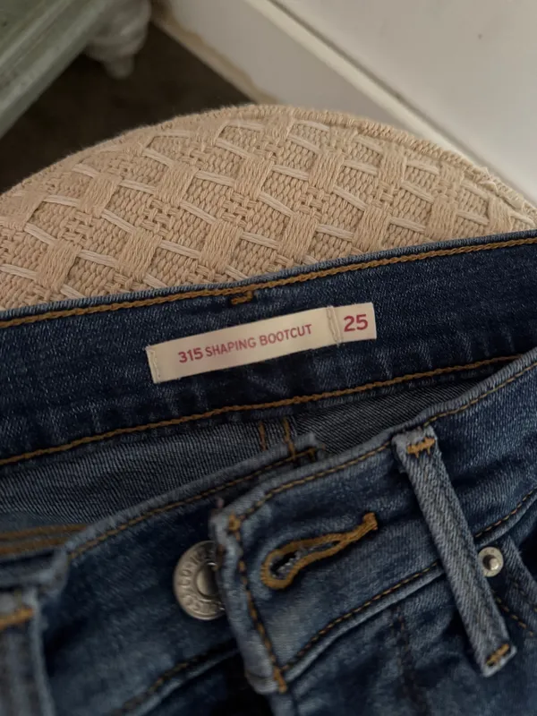Levi's Dark Blue Flared Jeans - Women's Wide Leg - Image 3