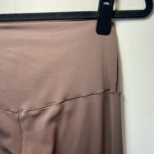 Offline by Aerie Real-Me High Rise 7/8 Leggings Brown Buttery Soft Neutral Large - Image 8