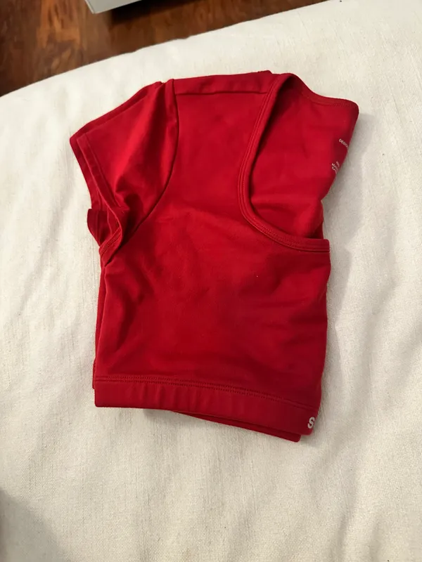 Set Active scoop neck short sleeve red bra top - Image 2