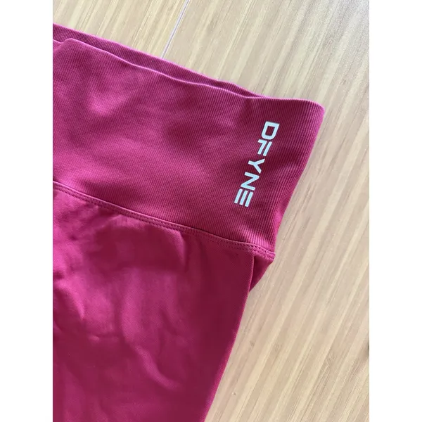 DFYNE Leggings Size ~Small Red Scrunch Butt Stretch Activewear Workout Gym Yoga - Image 3