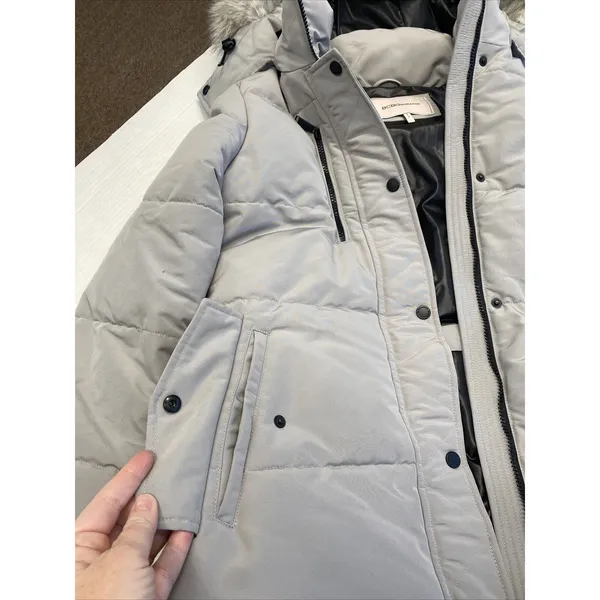 BCBGeneration Women’s Short Puffer Faux Fur Hooded Jacket Size S (c3) - Image 4
