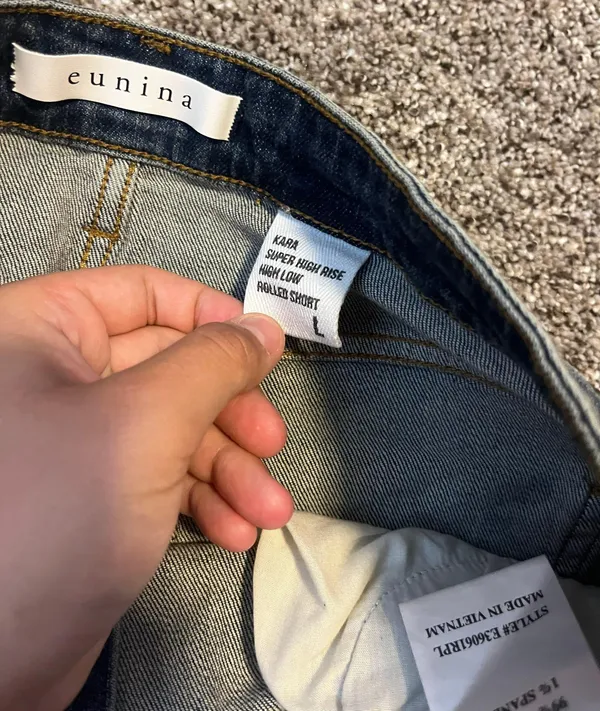 Jean Shorts Size L - Image 3