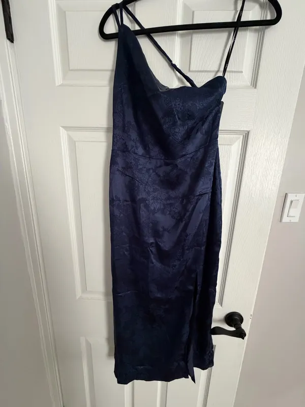 Lulus Navy blue midi dress - Image 5