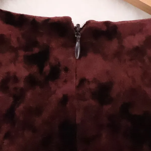 Maggy London Crushed Velvet Sheath Dress Womens Size 6 Burgundy Whimsigoth Party - Image 3