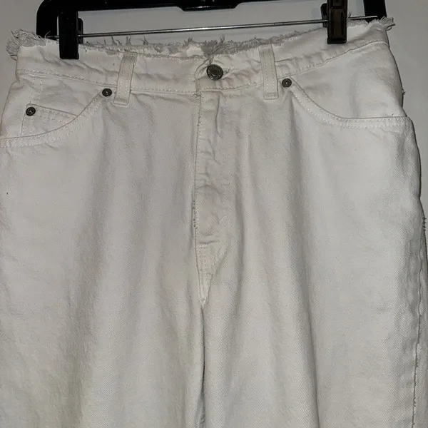Vintage Levis 912 Slim Fit Tapered Leg Jeans White Orange Tab 11 Short Raw Waist - Image 13