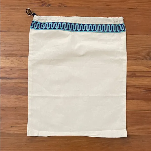 Tory Burch Cream Cloth Dust Bag Gold Tone Logo Charm 12x15 - Image 3